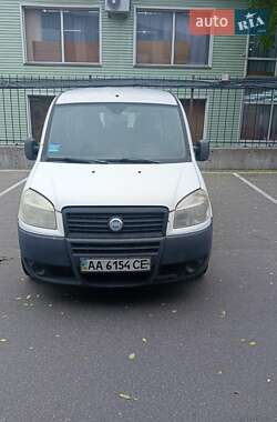 Минивэн Fiat Doblo 2006 в Киеве