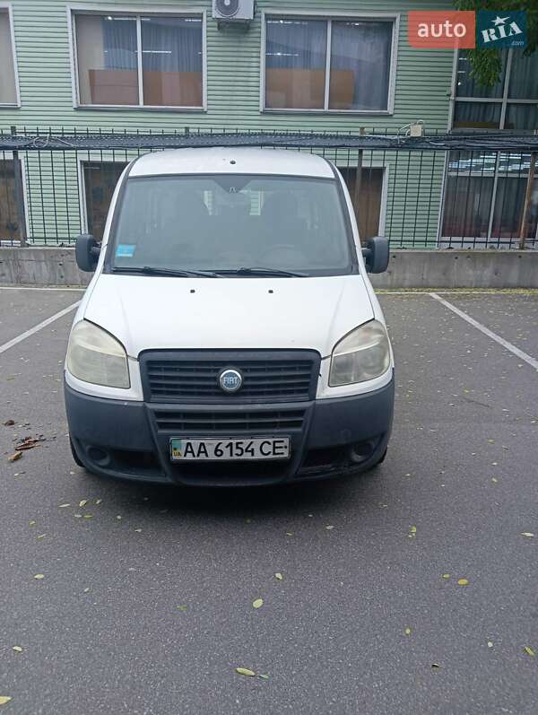 Мінівен Fiat Doblo 2006 в Києві фото Мінівен Fiat Doblo 2006 в Києві