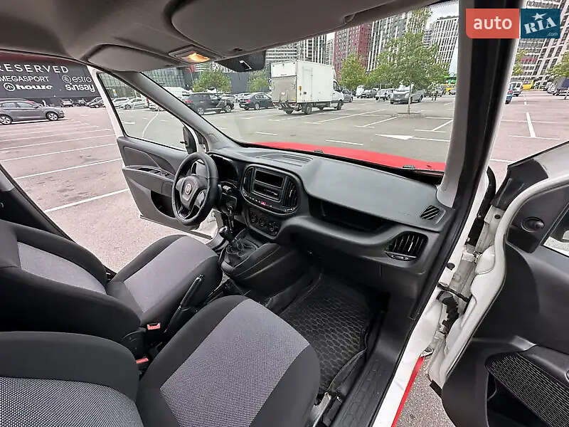 Вантажний фургон Fiat Doblo 2017 в Києві