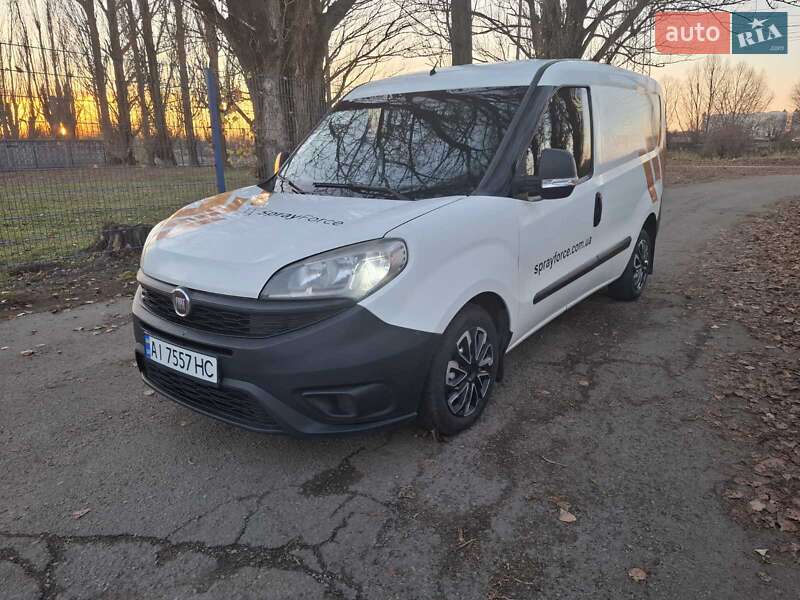Вантажний фургон Fiat Doblo 2017 в Києві