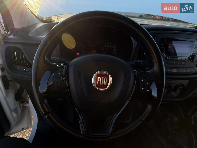Мікроавтобус вантажний (до 3,5т) Fiat Doblo 2017 в Києві