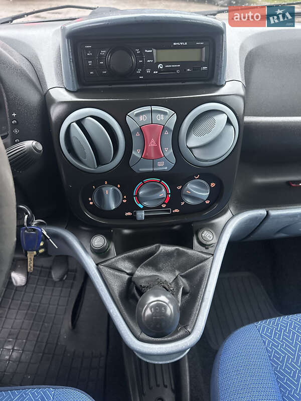Грузовой фургон Fiat Doblo 2004 в Запорожье
