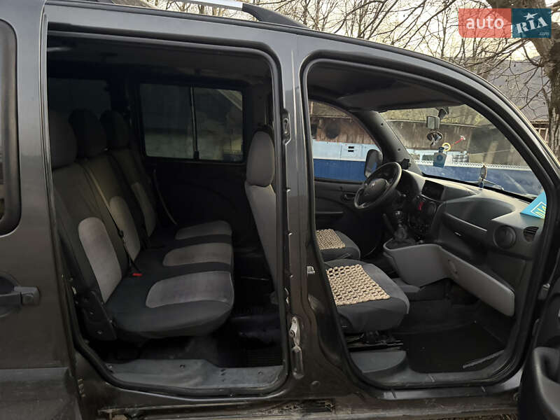 Минивэн Fiat Doblo 2008 в Борщеве
