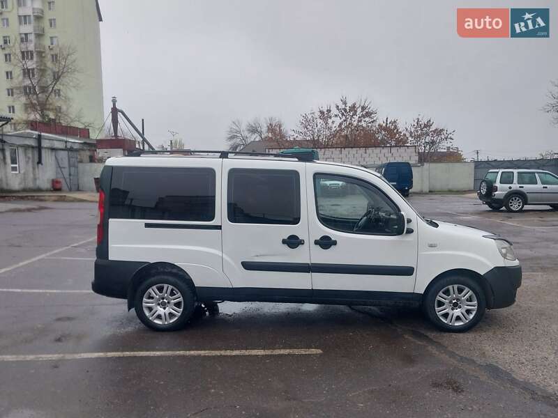 Минивэн Fiat Doblo 2007 в Николаеве