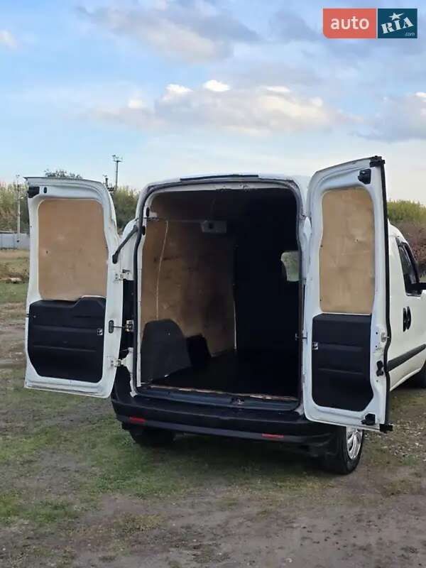 Вантажний фургон Fiat Doblo 2013 в Дніпрі фото 8 Вантажний фургон Fiat Doblo 2013 в Дніпрі
