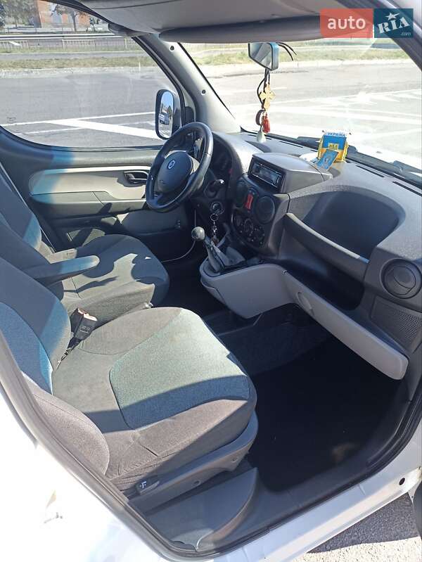Минивэн Fiat Doblo 2006 в Ровно фото 12 Минивэн Fiat Doblo 2006 в Ровно