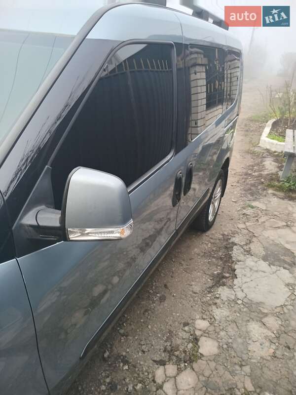 Минивэн Fiat Doblo 2011 в Днепре
