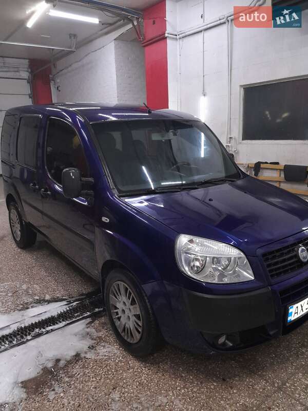 Мінівен Fiat Doblo 2007 в Харкові фото Мінівен Fiat Doblo 2007 в Харкові