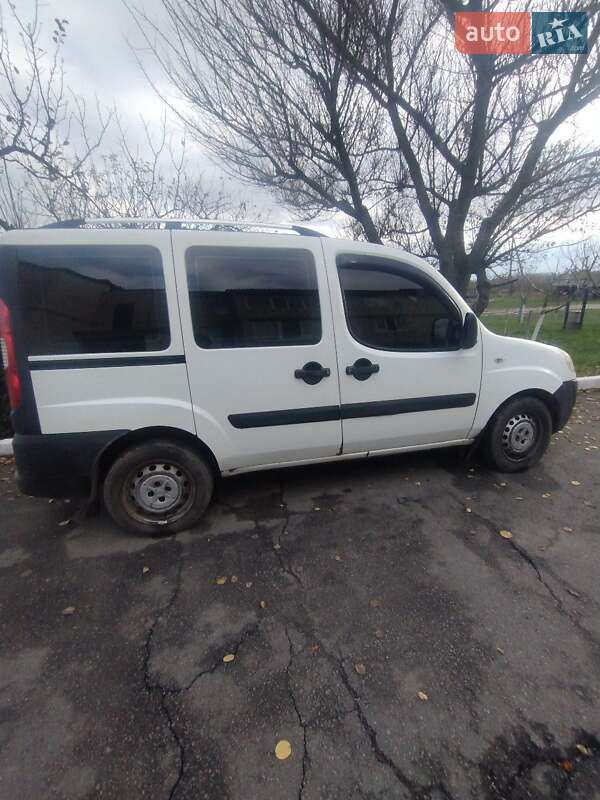Минивэн Fiat Doblo 2008 в Тростянце