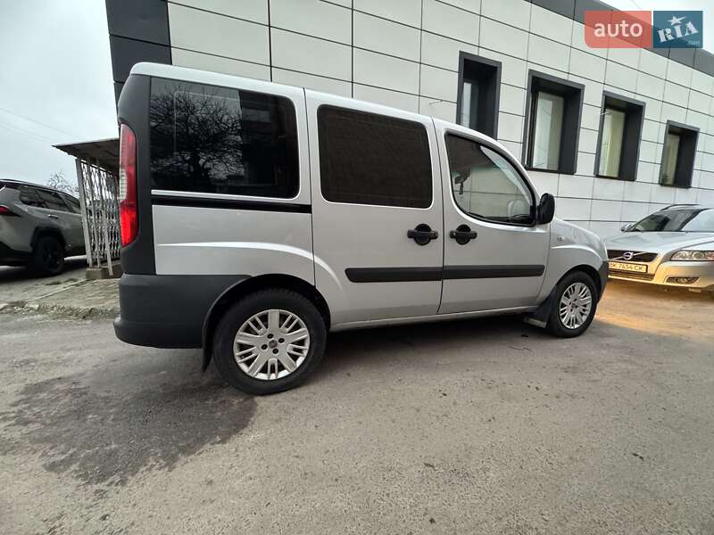 Мінівен Fiat Doblo 2008 в Сарнах