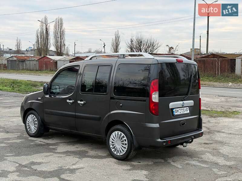 Мінівен Fiat Doblo 2007 в Києві