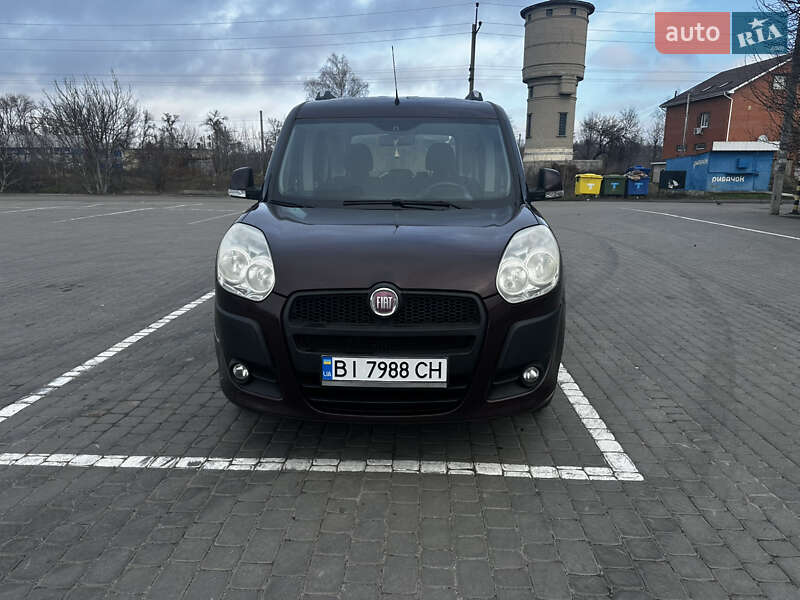 Минивэн Fiat Doblo 2011 в Полтаве