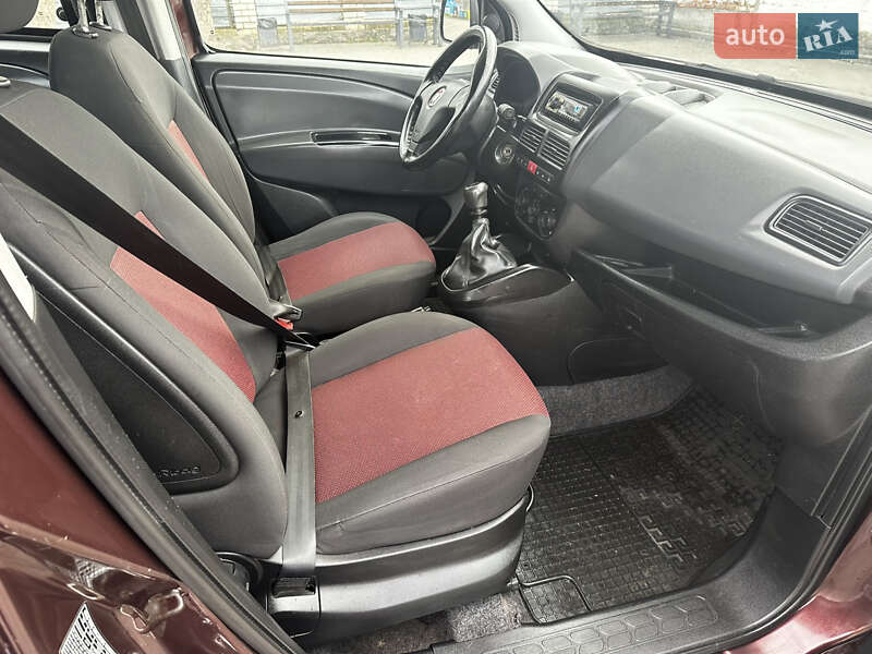 Минивэн Fiat Doblo 2011 в Полтаве