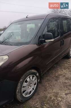 Минивэн Fiat Doblo 2011 в Сатанове