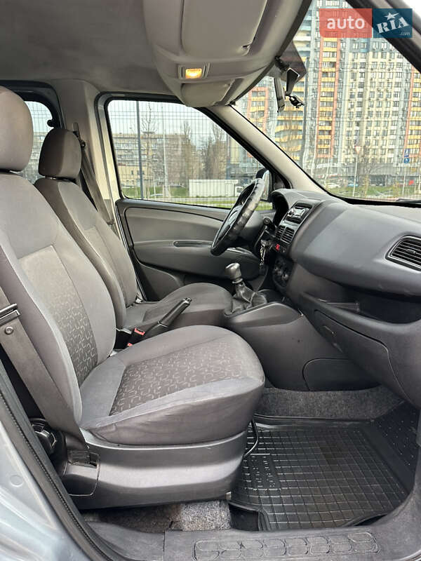 Мінівен Fiat Doblo 2012 в Києві