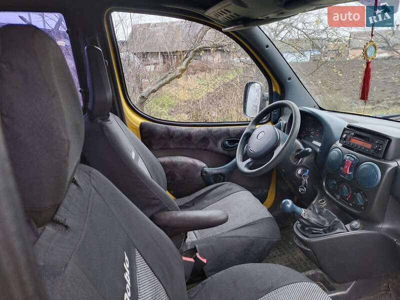 Минивэн Fiat Doblo 2001 в Остроге