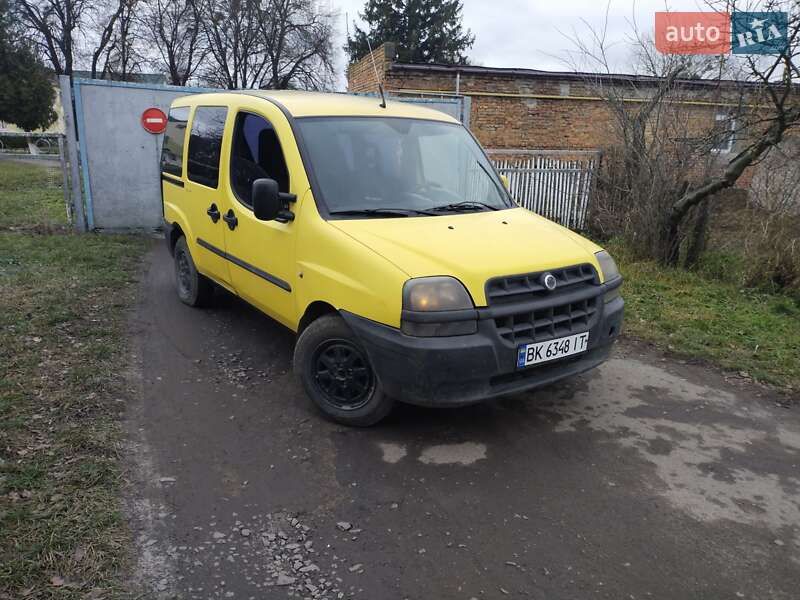 Минивэн Fiat Doblo 2001 в Остроге