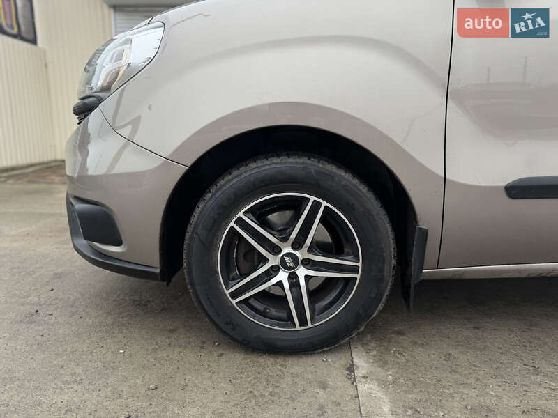 Мінівен Fiat Doblo 2017 в Умані