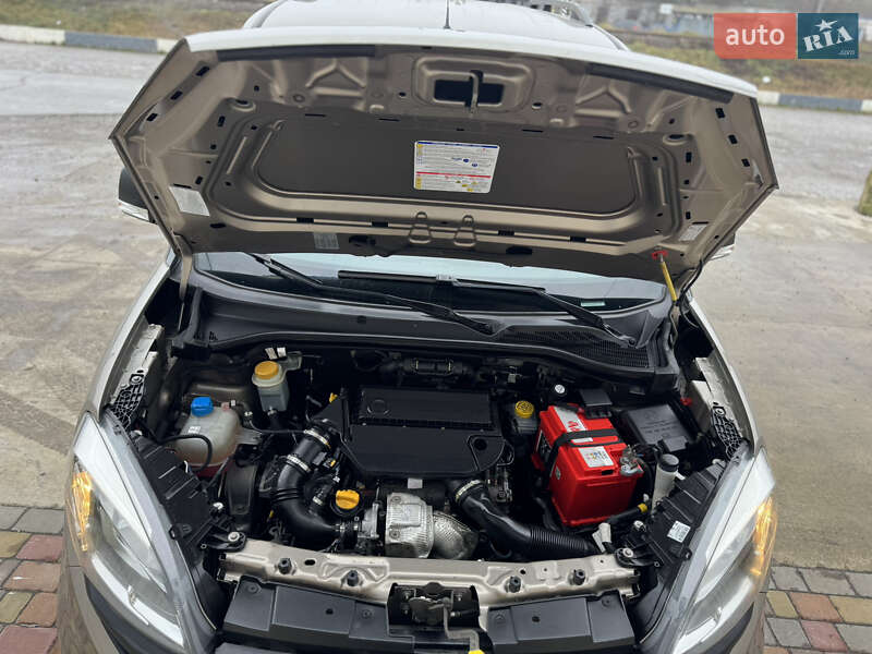 Мінівен Fiat Doblo 2017 в Умані