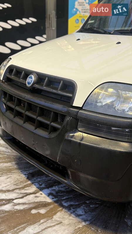 Мінівен Fiat Doblo 2005 в Кропивницькому