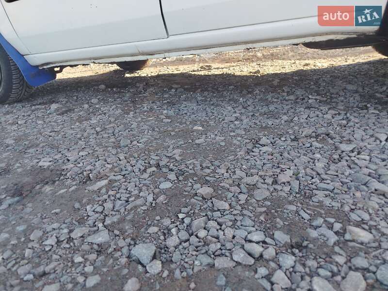 Грузовой фургон Fiat Doblo 2006 в Гоще фото 5 Грузовой фургон Fiat Doblo 2006 в Гоще