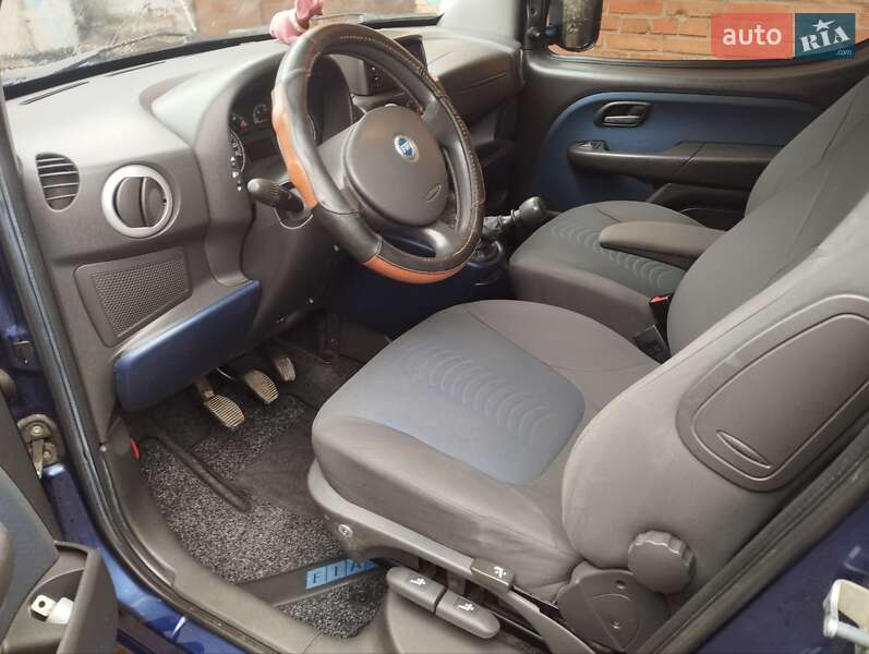 Минивэн Fiat Doblo 2007 в Литине