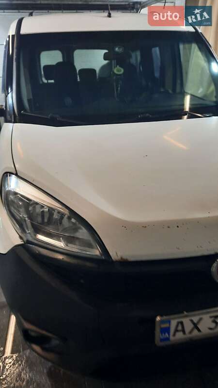 Минивэн Fiat Doblo 2016 в Киеве