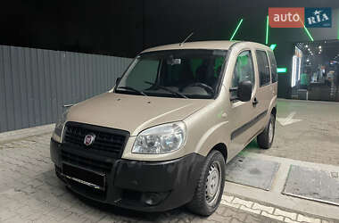 Минивэн Fiat Doblo 2013 в Киеве