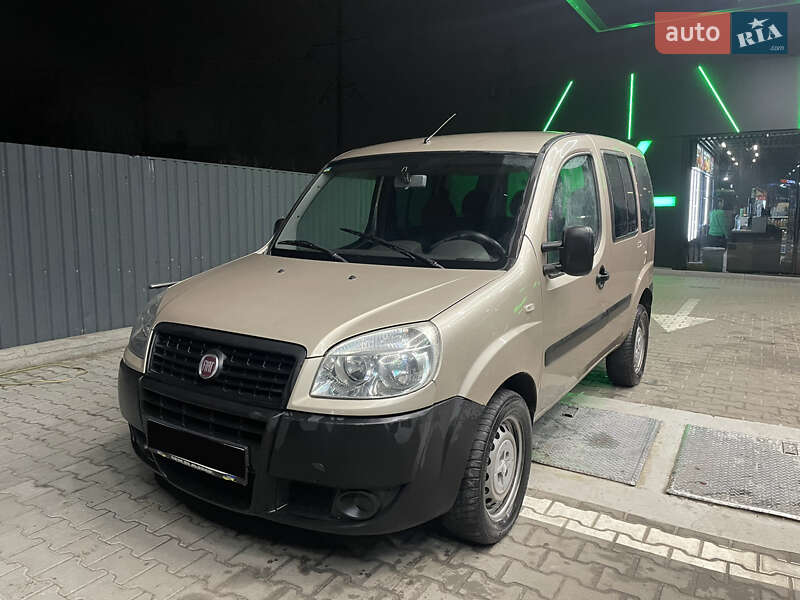 Fiat Doblo 2013