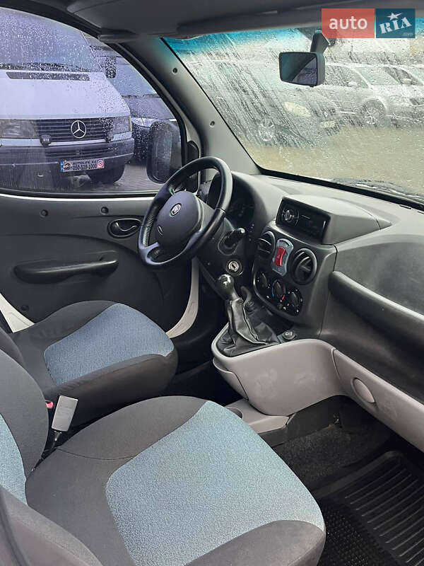 Минивэн Fiat Doblo 2013 в Кривом Роге