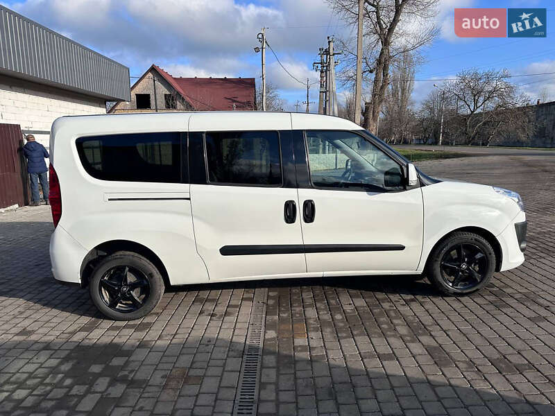 Минивэн Fiat Doblo 2013 в Раздельной