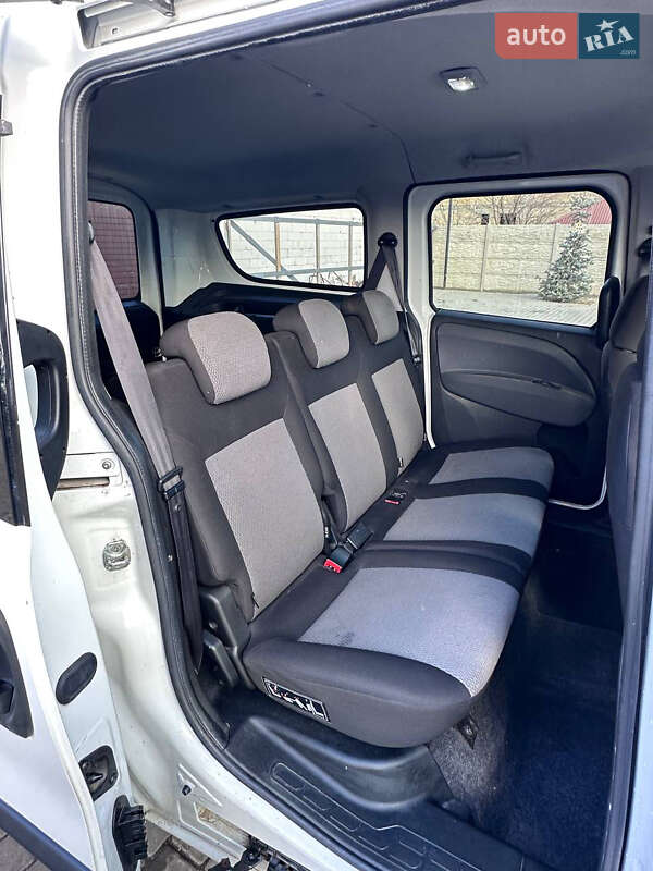 Минивэн Fiat Doblo 2013 в Раздельной