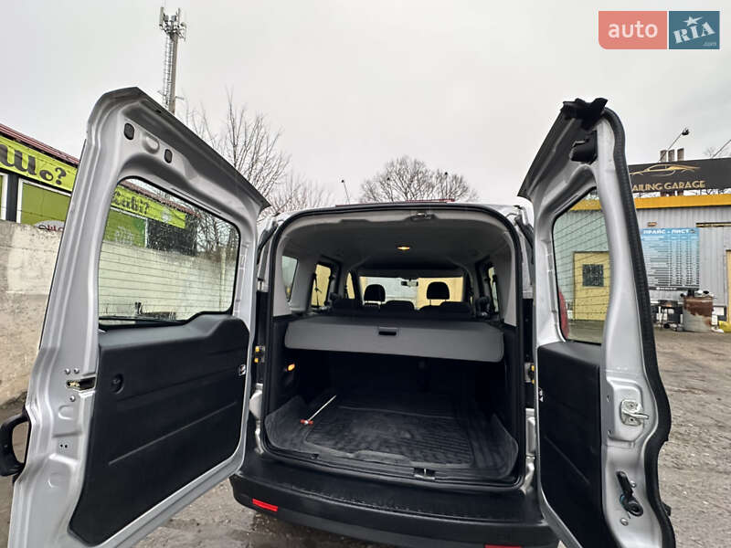 Мінівен Fiat Doblo 2011 в Миколаєві фото 24 Мінівен Fiat Doblo 2011 в Миколаєві