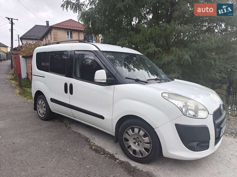 Мінівен Fiat Doblo 2011 в Вінниці