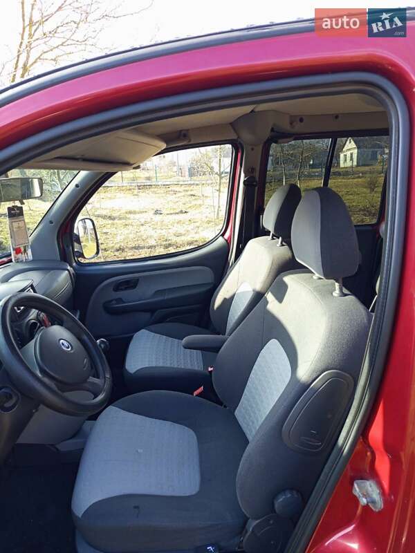 Минивэн Fiat Doblo 2006 в Дубно