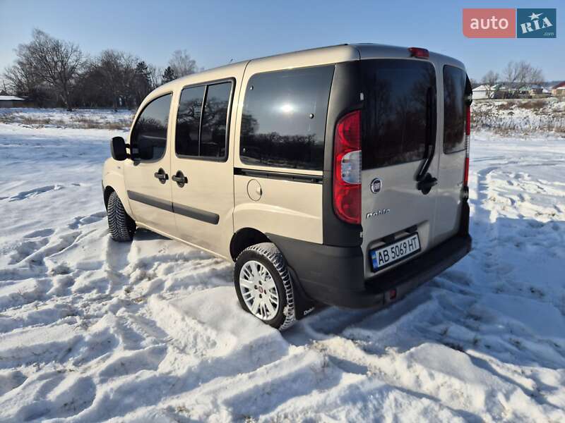 Минивэн Fiat Doblo 2012 в Ямполе
