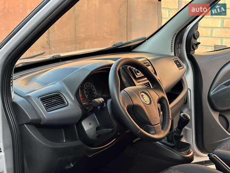 Минивэн Fiat Doblo 2011 в Николаеве