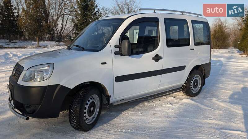 Минивэн Fiat Doblo 2007 в Косове фото 6 Минивэн Fiat Doblo 2007 в Косове