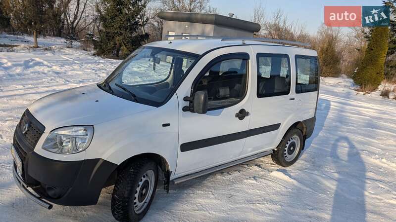 Минивэн Fiat Doblo 2007 в Косове фото 17 Минивэн Fiat Doblo 2007 в Косове