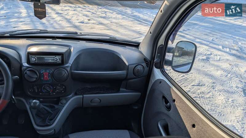Минивэн Fiat Doblo 2007 в Косове фото 26 Минивэн Fiat Doblo 2007 в Косове