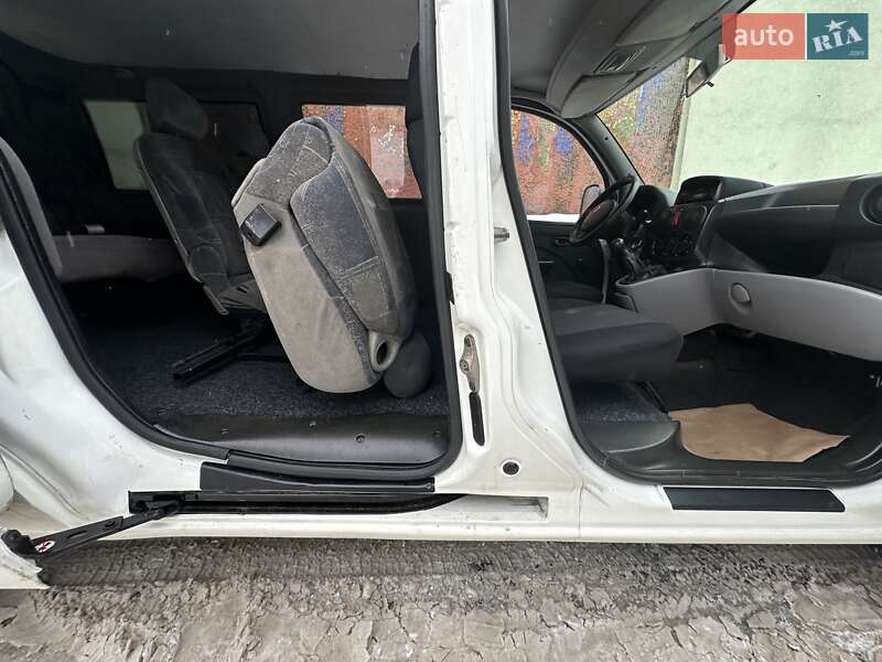 Мінівен Fiat Doblo 2006 в Рівному фото 22 Мінівен Fiat Doblo 2006 в Рівному