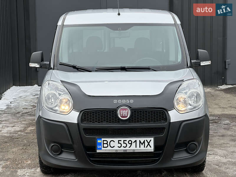 Минивэн Fiat Doblo 2011 в Николаеве