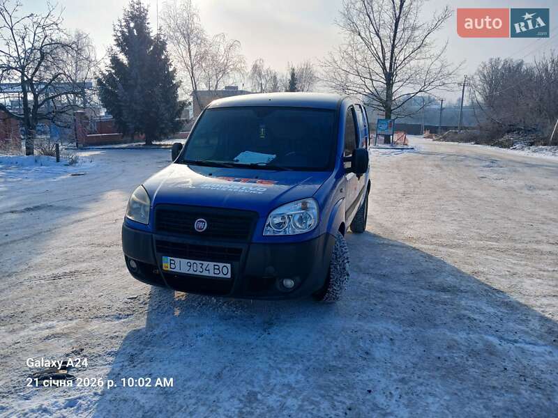 Fiat Doblo 2012