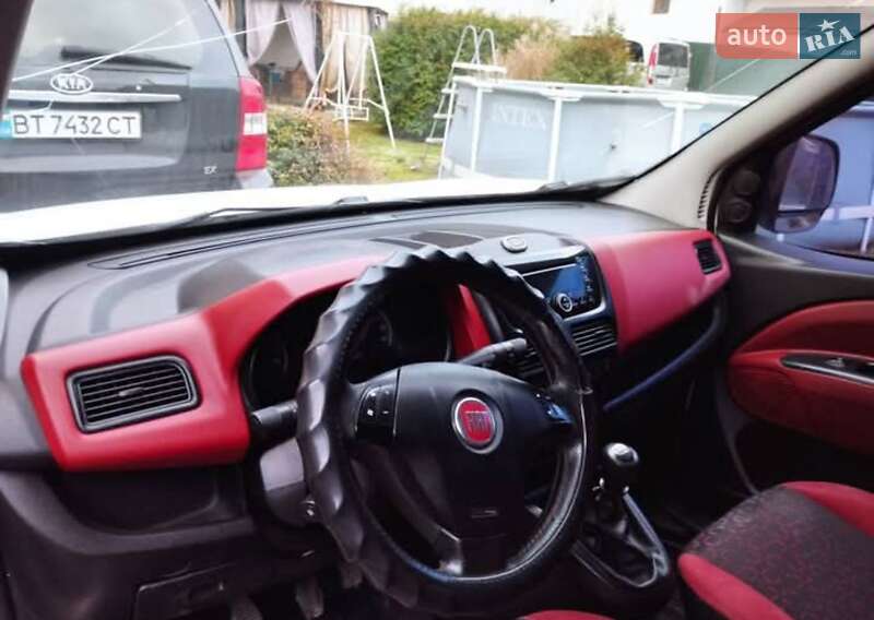 Минивэн Fiat Doblo 2010 в Воловце