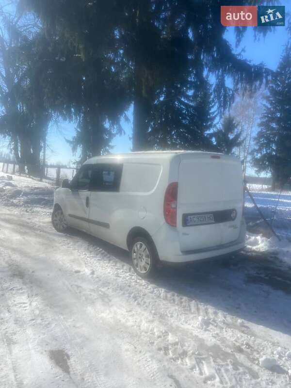 Грузопассажирский фургон Fiat Doblo 2012 в Луцке фото 6 Грузопассажирский фургон Fiat Doblo 2012 в Луцке