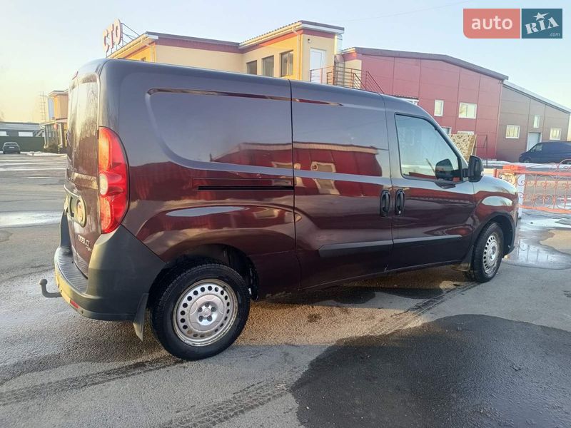 Вантажний фургон Fiat Doblo 2012 в Києві фото 5 Вантажний фургон Fiat Doblo 2012 в Києві