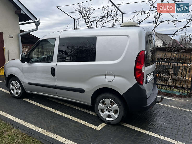 Вантажний фургон Fiat Doblo 2013 в Стрию