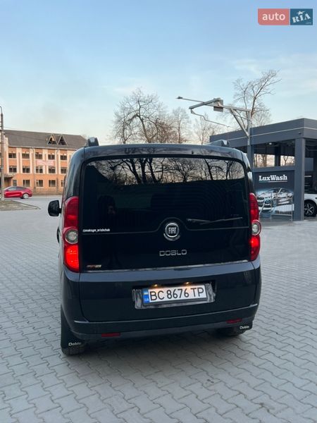 Минивэн Fiat Doblo 2010 в Дрогобыче