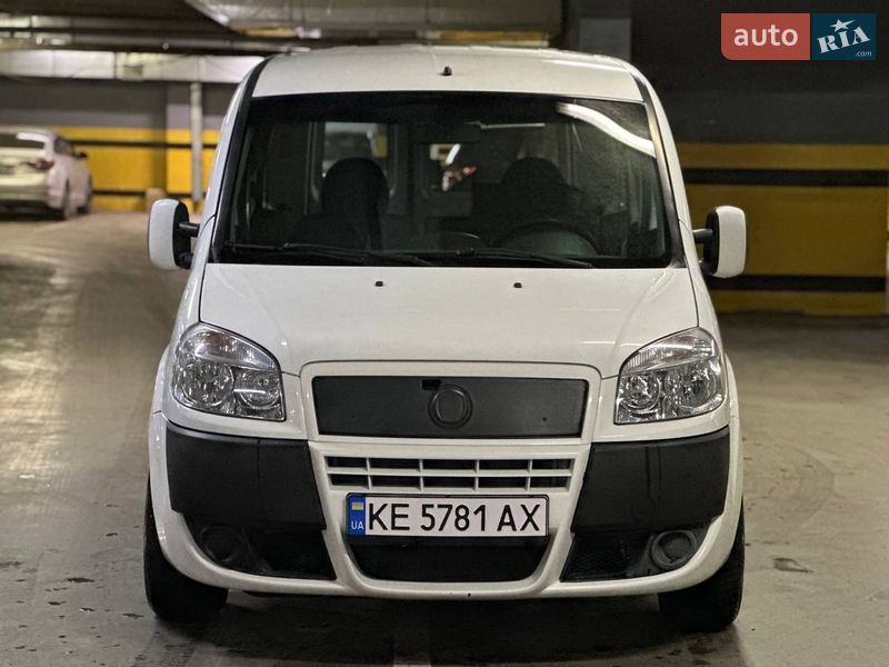 Минивэн Fiat Doblo 2008 в Днепре