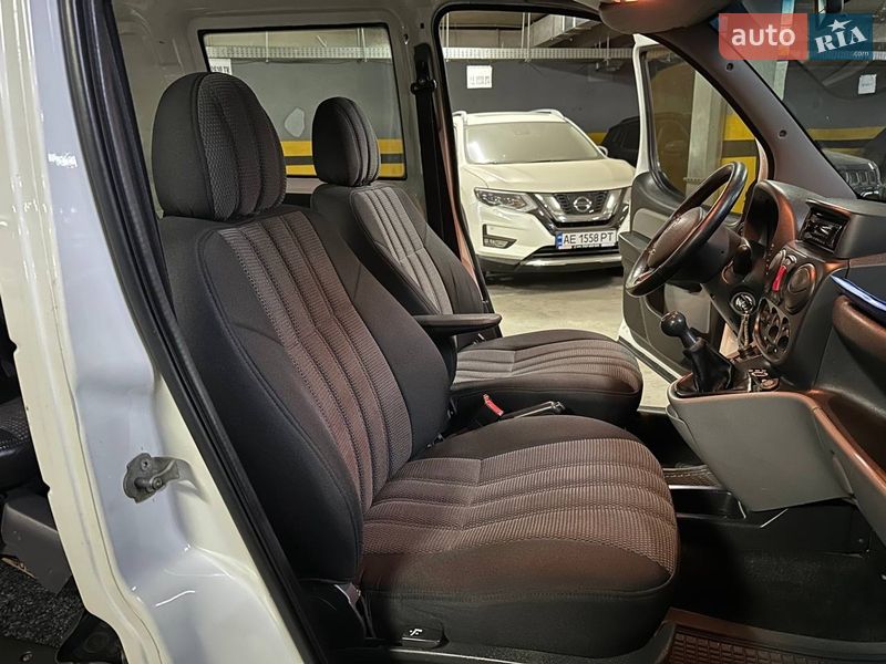 Минивэн Fiat Doblo 2008 в Днепре